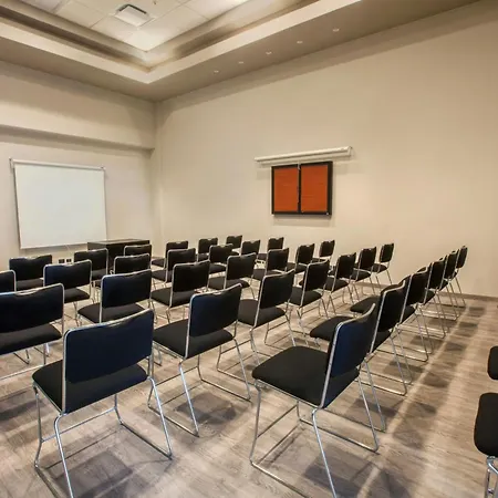 City Express Plus By Marriott Ensenada-3