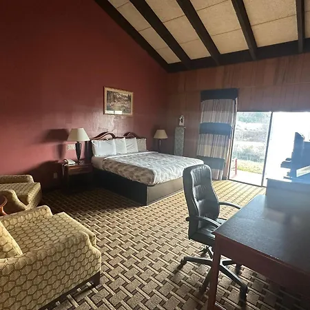 Americas Best Value Inn Franklin-3