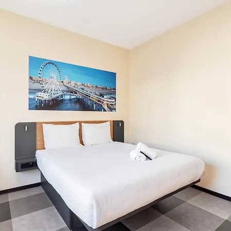 easyHotel The Hague Scheveningen Beach-3