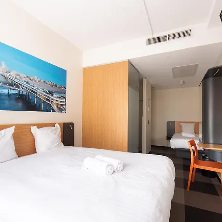 easyHotel The Hague Scheveningen Beach-2