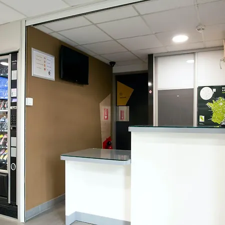 B&B Hotel Bollene-3
