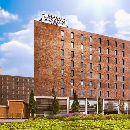 Plaza Premium Grand Winston-3