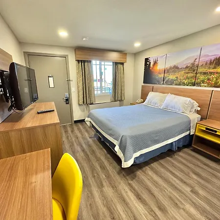 Days Inn By Wyndham Barstow-2