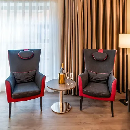 Best Western Plus Plaza Den Haag City Center-3
