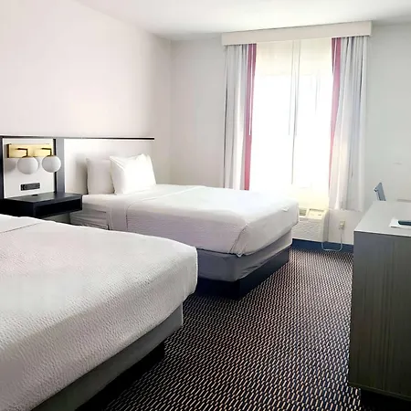 Ramada By Wyndham Columbia-2