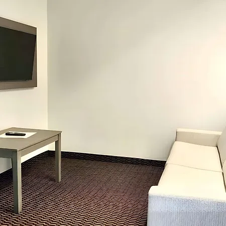 Ramada By Wyndham Columbia-3