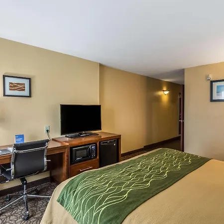 Comfort Inn & Suites Panama City North-2