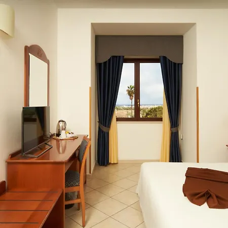 Hotel Relax-3