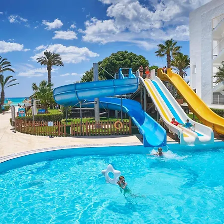 Nozha Beach Resort & Spa-3