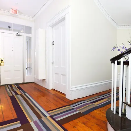 Charming & Stylish Studio On Beacon Hill #12-3