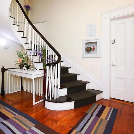 Charming & Stylish Studio On Beacon Hill #12-2
