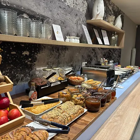 Ibis Styles Saint Malo Port-3
