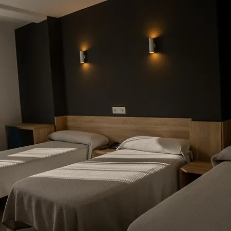 Hotel Hollywood-2