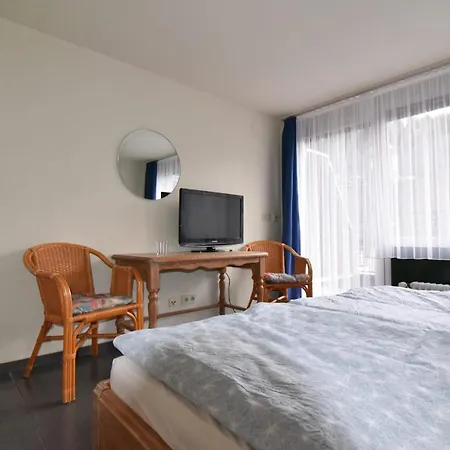 Hotel Central Garni-2