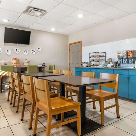 Country Inn & Suites By Radisson, Watertown, Sd-2