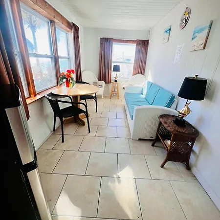 Buccaneer Quarters And Suites-2
