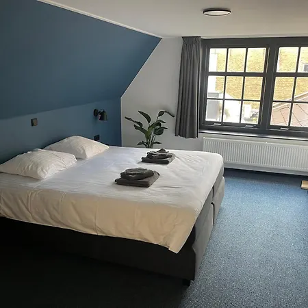Hotel Grandcafe De Doelen-2
