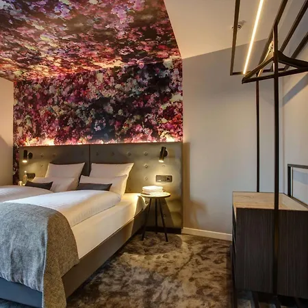 Vienna House Easy by Wyndham Hamburg Hauptbahnhof-3