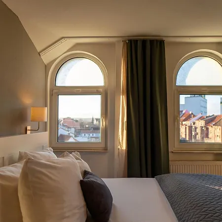 Apartment Hotel Lindeneck-3