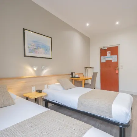 Hotel Busby-2