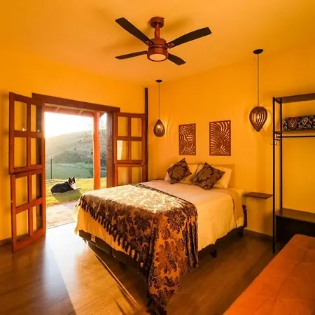 Ellementares Guest House-2