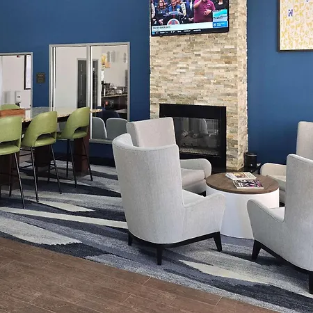 Comfort Suites Terre Haute University Area-2