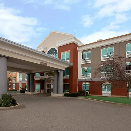 Holiday Inn Express Hotel & Suites Grand Rapids-North By Ihg-2