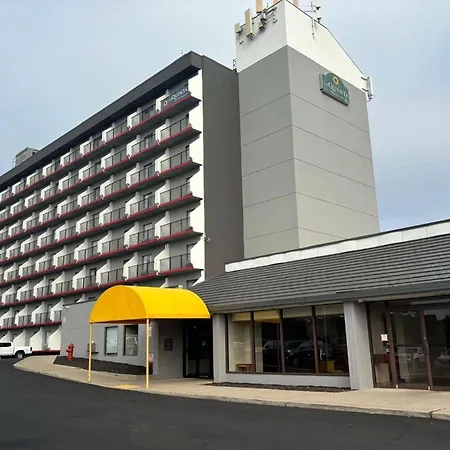 La Quinta By Wyndham Stamford / New York City-2