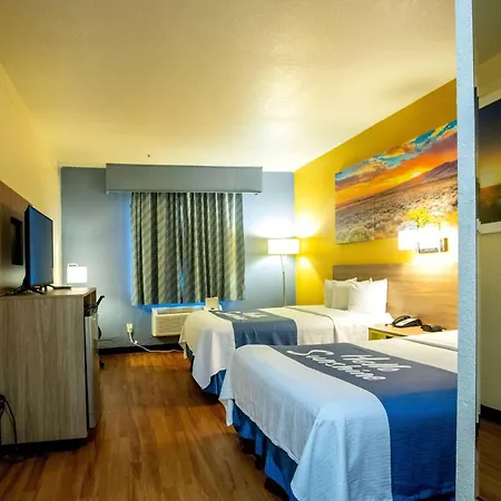Days Inn & Suites By Wyndham Houston North/Aldine-3