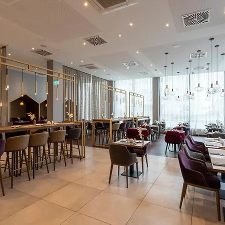 PLAZA Premium München-3