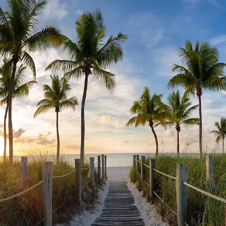 1 Bedroom Private Residence At Carillon Miami Resort -911-2