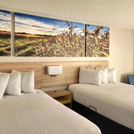 Days Inn & Suites By Wyndham New Iberia-3