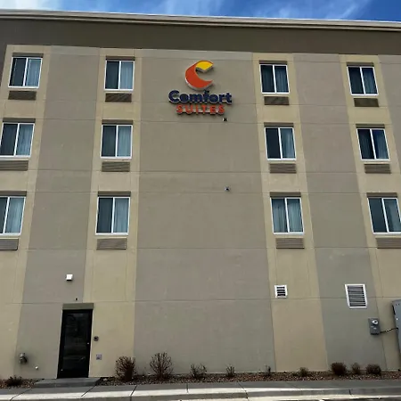 Comfort Suites Denver International Airport-2