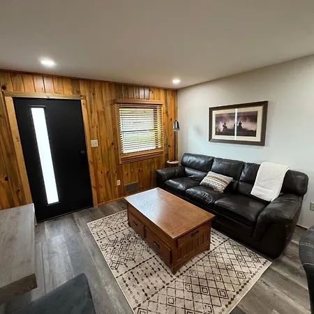 Sportsman Lodge Melrose Mt-2