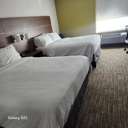 Holiday Inn Express Chelmsford By Ihg-2