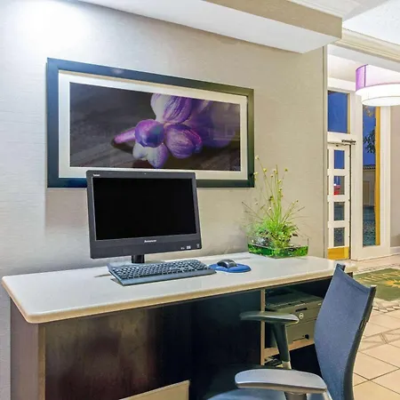 La Quinta Inn By Wyndham And Conference Center San Angelo-2