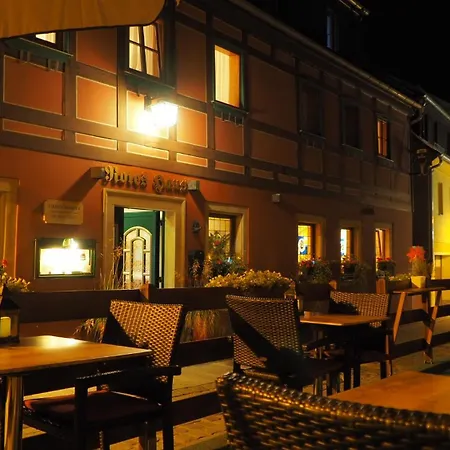 Gasthaus& Pension Zum Roten Haus-2