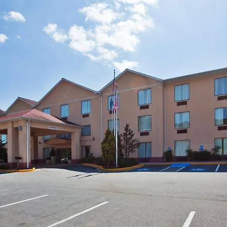 Holiday Inn Express & Suites Hiawassee By Ihg-2