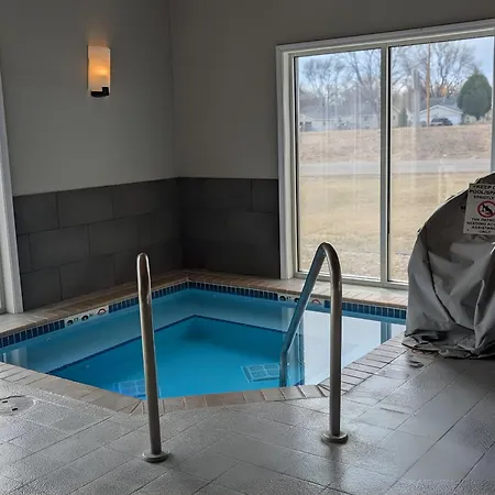 Country Inn & Suites By Radisson, Chippewa Falls, Wi-2