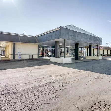 Oyo Hotel Brownwood Hwy 67-3