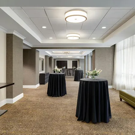 Courtyard By Marriott Charleston Historic District-2
