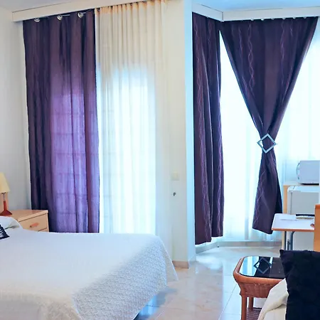 Agusti Hostal-2