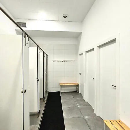Capsule Inn Valencia Hostel-3