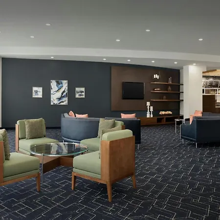Courtyard By Marriott Salisbury-2