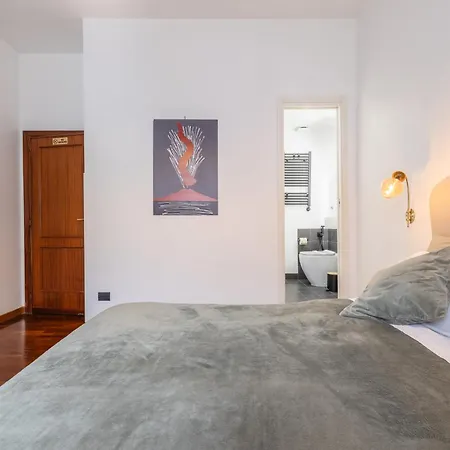 Napolicentro Mare - Sea View Rooms & Suites-2