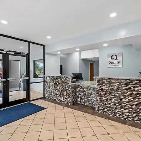 Quality Inn & Suites Biloxi - Ocean Springs-2