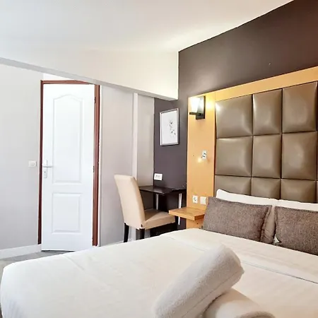 Hotel De France 18-2