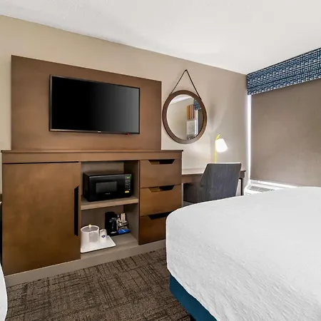 Hampton Inn Jonesboro-3