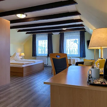 Hotel Graf Waldersee-2