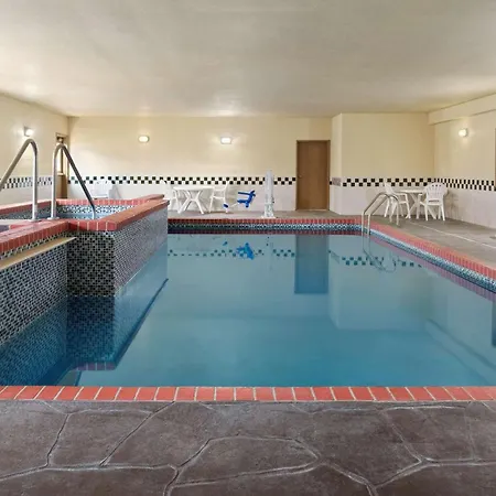 Country Inn & Suites By Radisson, Topeka West, Ks-3